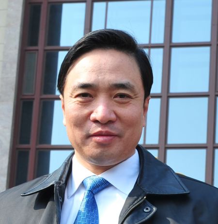 全國(guó)人大代表、中國(guó)移動(dòng)廣東公司總經(jīng)理徐龍