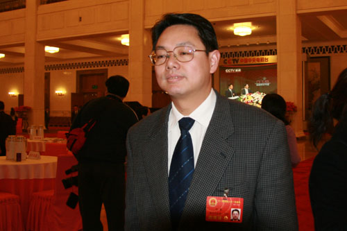 全國(guó)人大代表葉青
